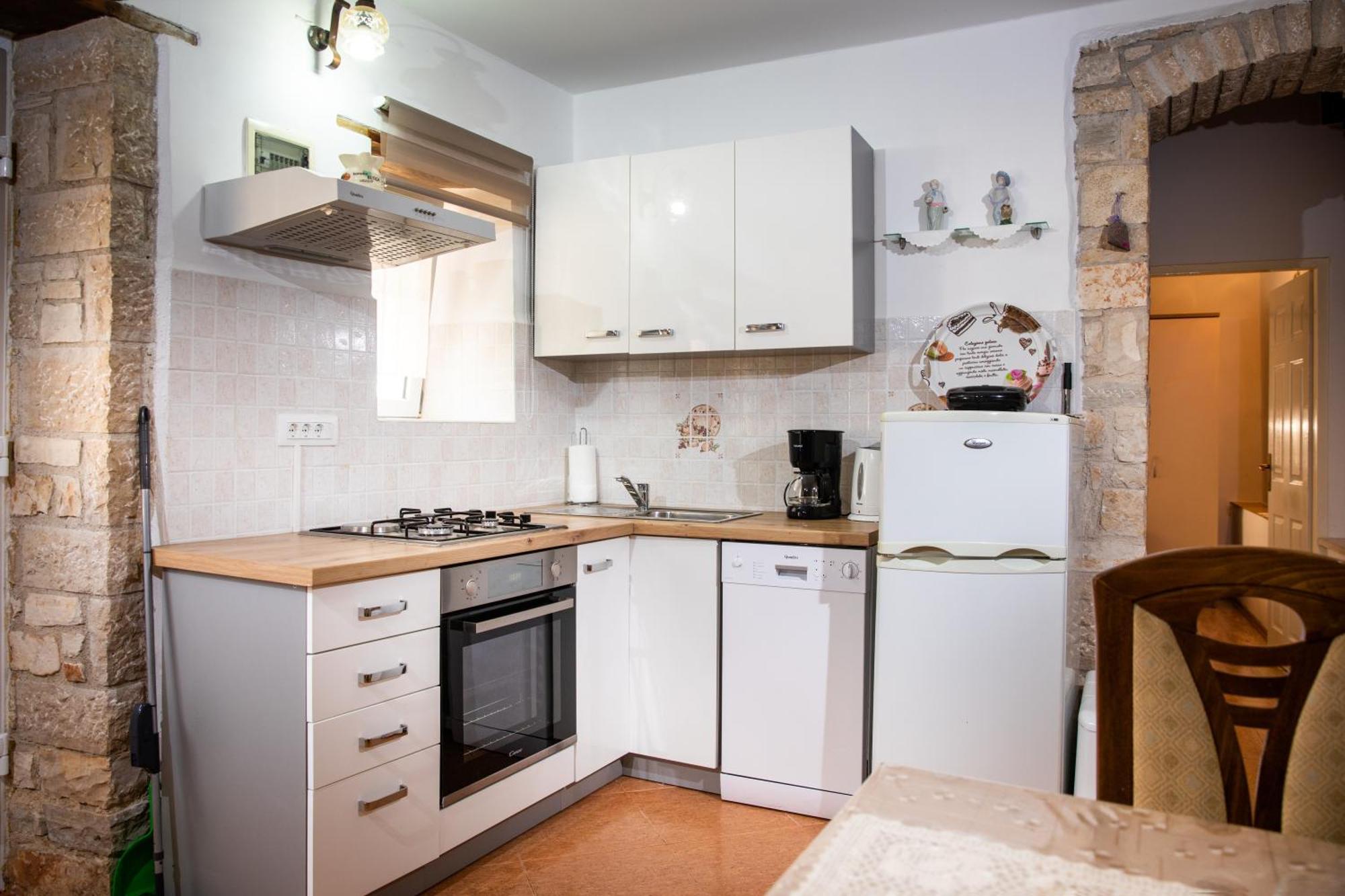 Apartments Faris Канфанар Екстер'єр фото