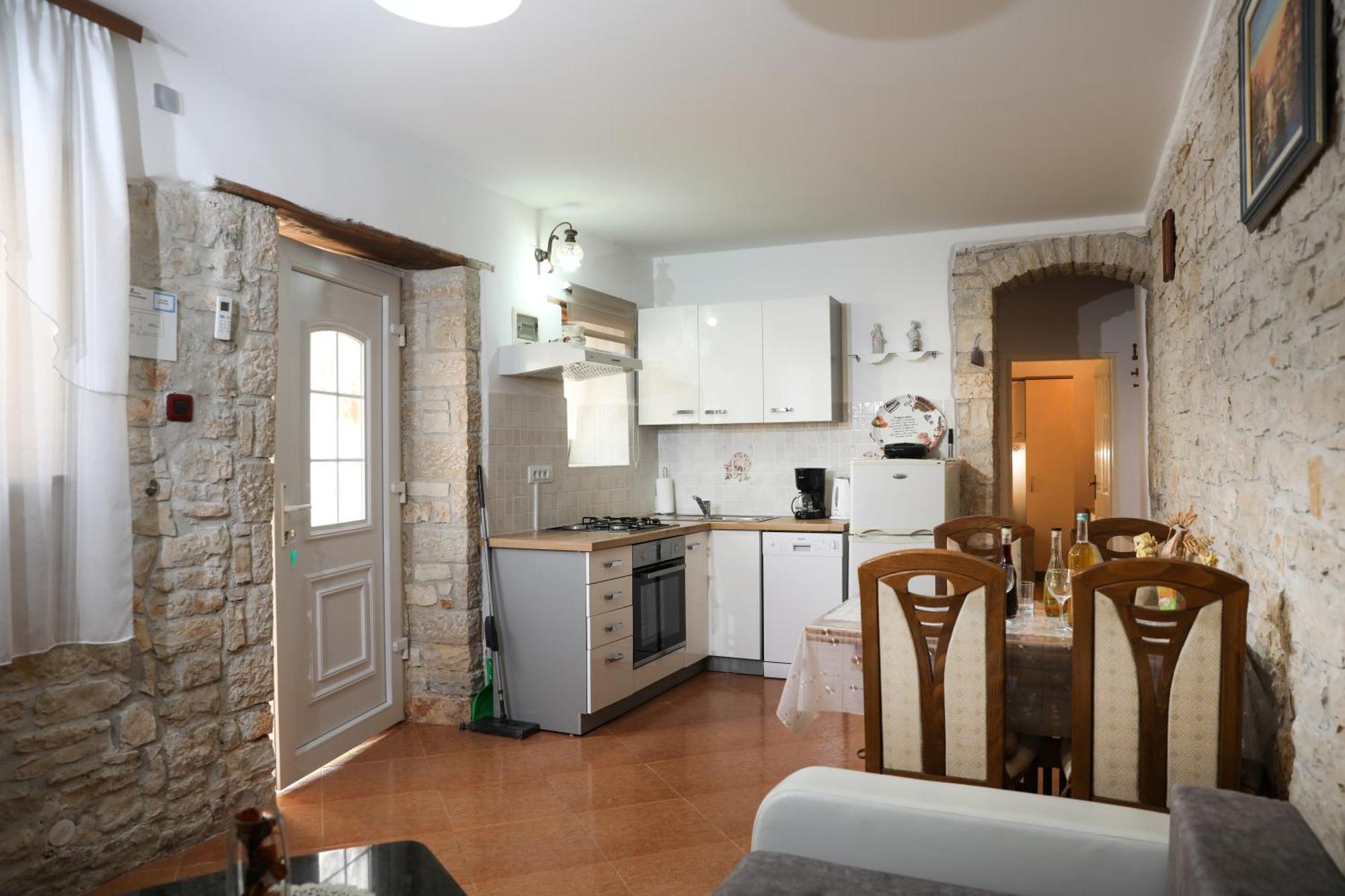 Apartments Faris Канфанар Екстер'єр фото